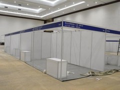 ?？诨顒硬邉澮徽臼椒?從會議組織到木質展板展墻制作